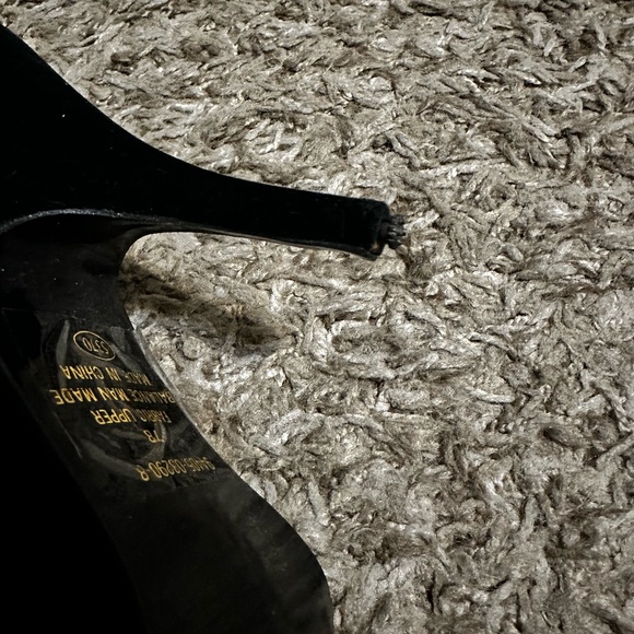 Vintage Velvet Notorious Heels - Picture 6 of 6